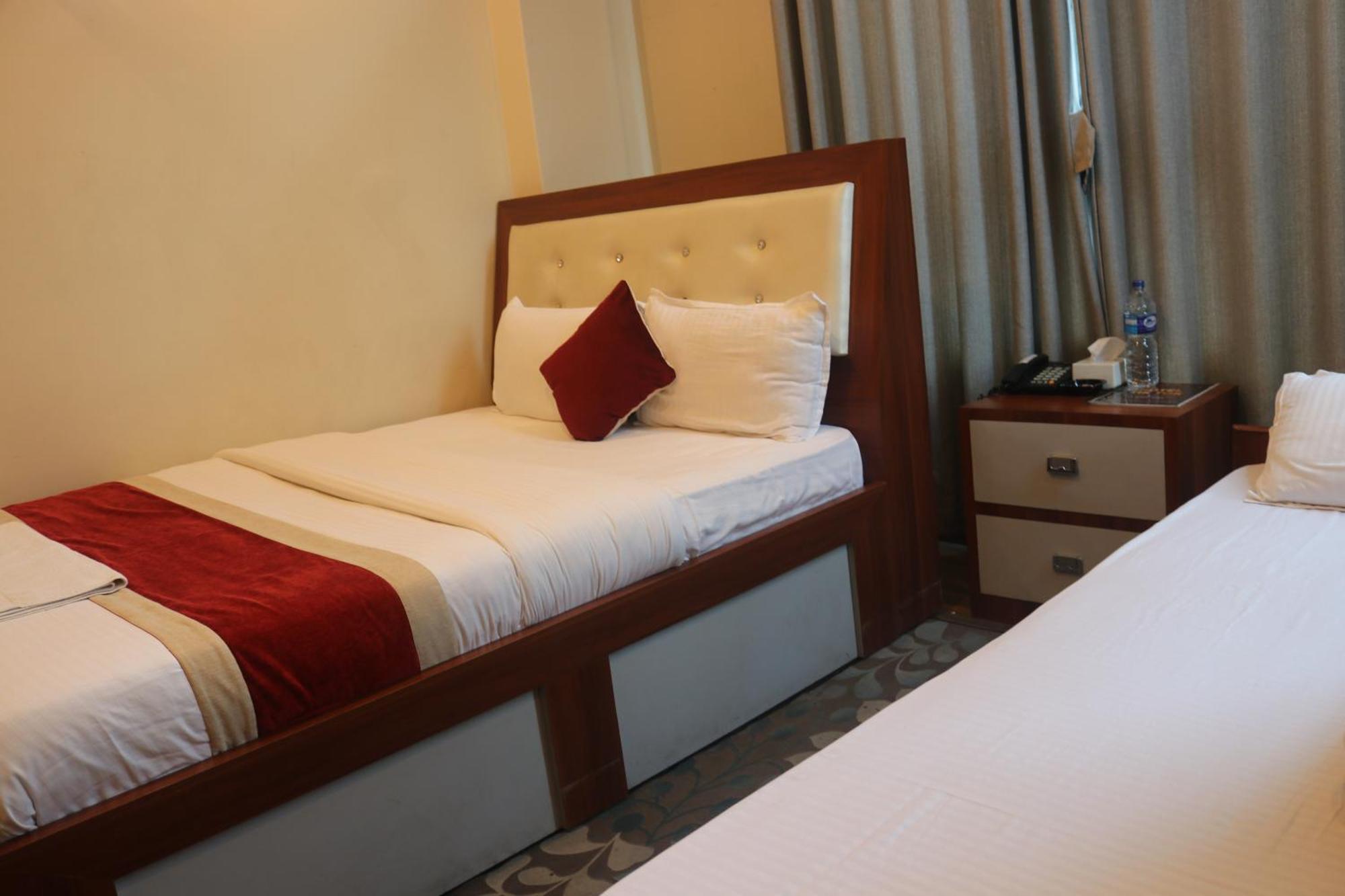 Hotel Tiktok กาฐมาณฑุ ภายนอก รูปภาพ